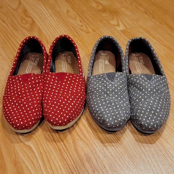 Toms Shoes - TOMS Women's 7.5 Red and Gray Polka Dot Flats